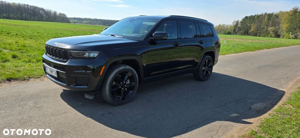 Jeep Grand Cherokee - 34