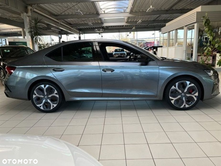 Skoda Octavia 2.0 TSI RS DSG - 4