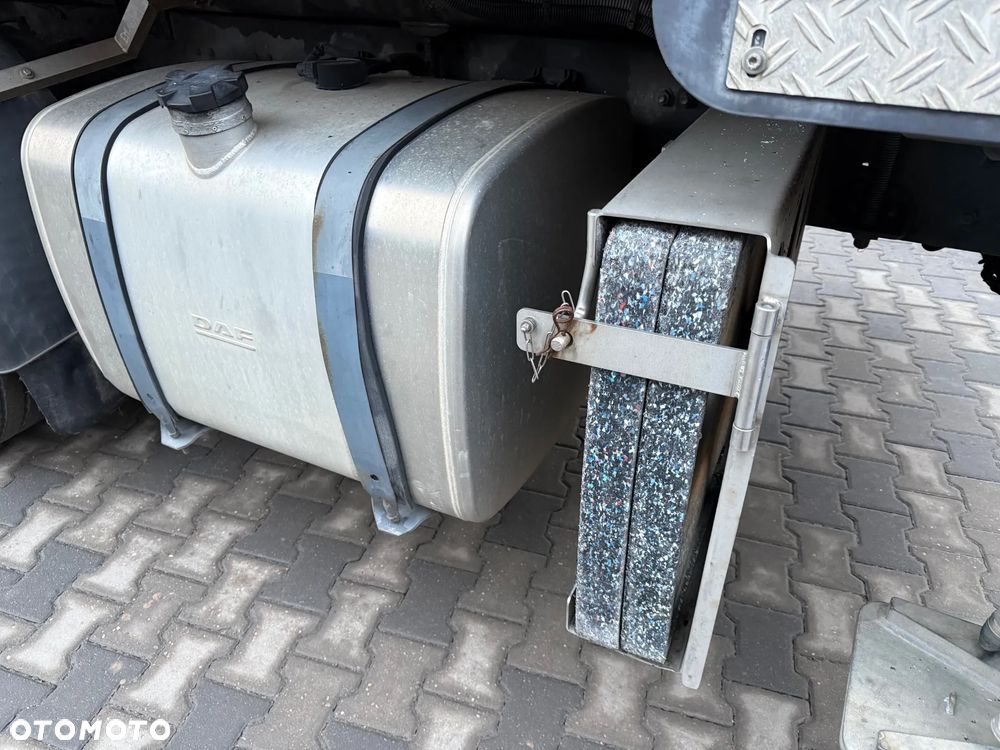 DAF Wumag WT 530 .DAF CF 85.360 - 8