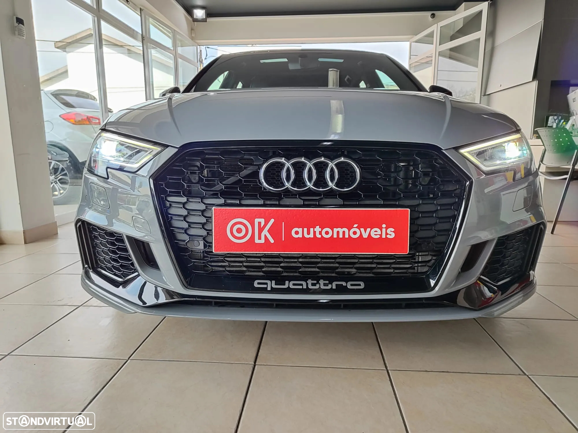 Audi RS3 Sportback 2.5 TFSI quattro S tronic - 4