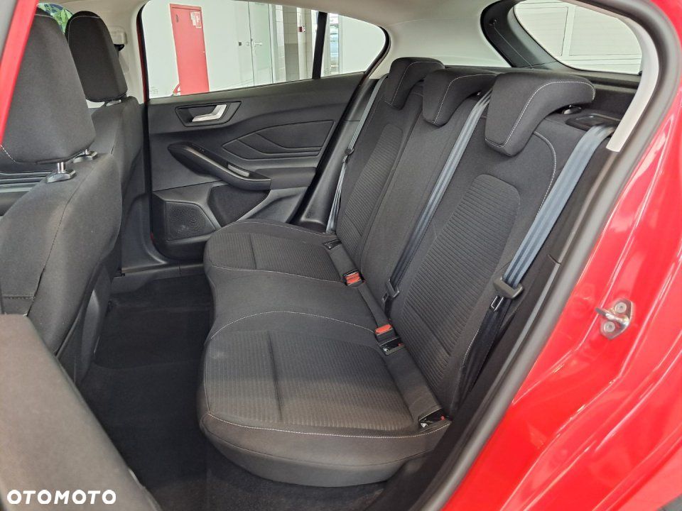 Ford Focus - 19