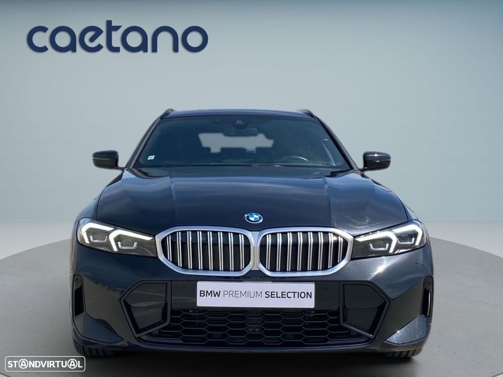 BMW 330 e Pack Desportivo M Auto - 26