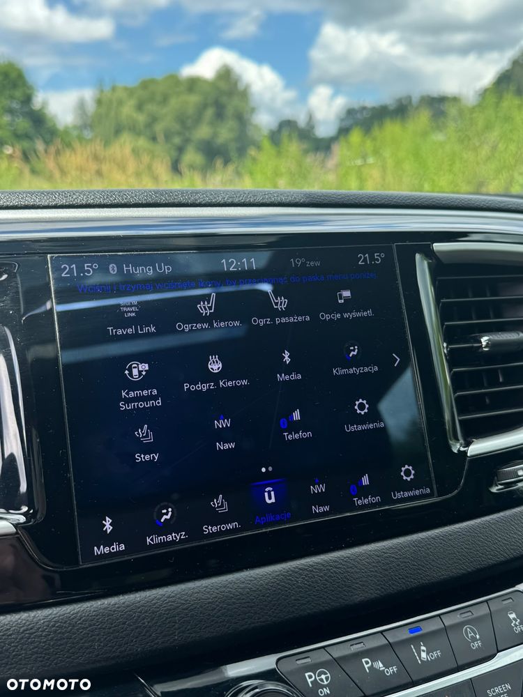 Chrysler Pacifica - 26