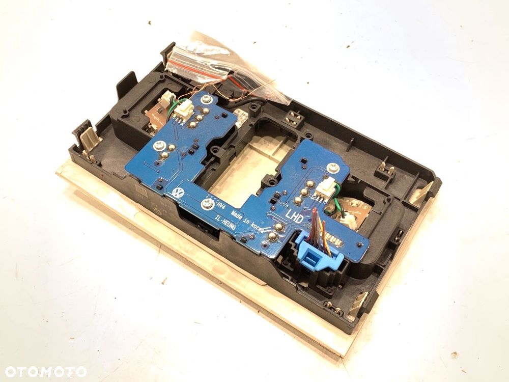 LAMPA SUFITOWA  VW PASSAT B8 Variant (3G5, CB5) 2014 - 2022 2.0 TDI 110 kW [150 KM] olej napędowy - 2