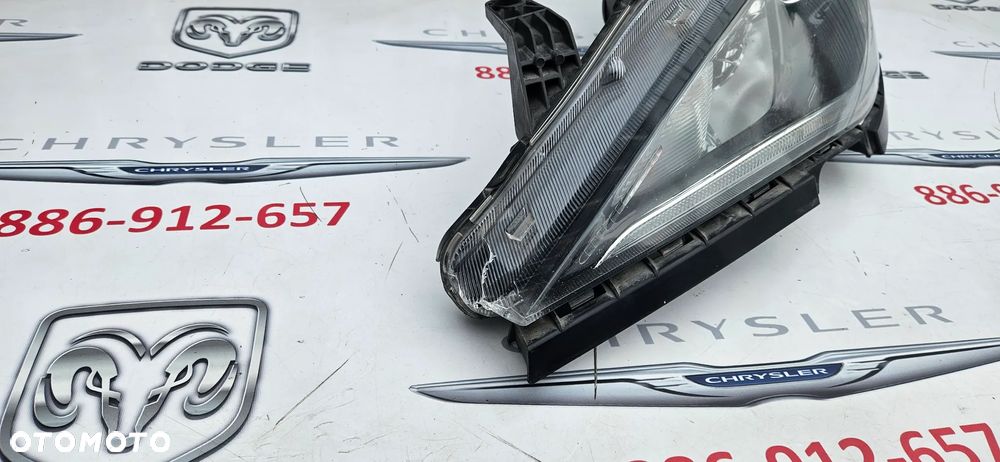 Chrysler Pacifica 2016- Reflektor Lewy Lampa Lewa 68370845AB  LED SOCZEWKA - 4