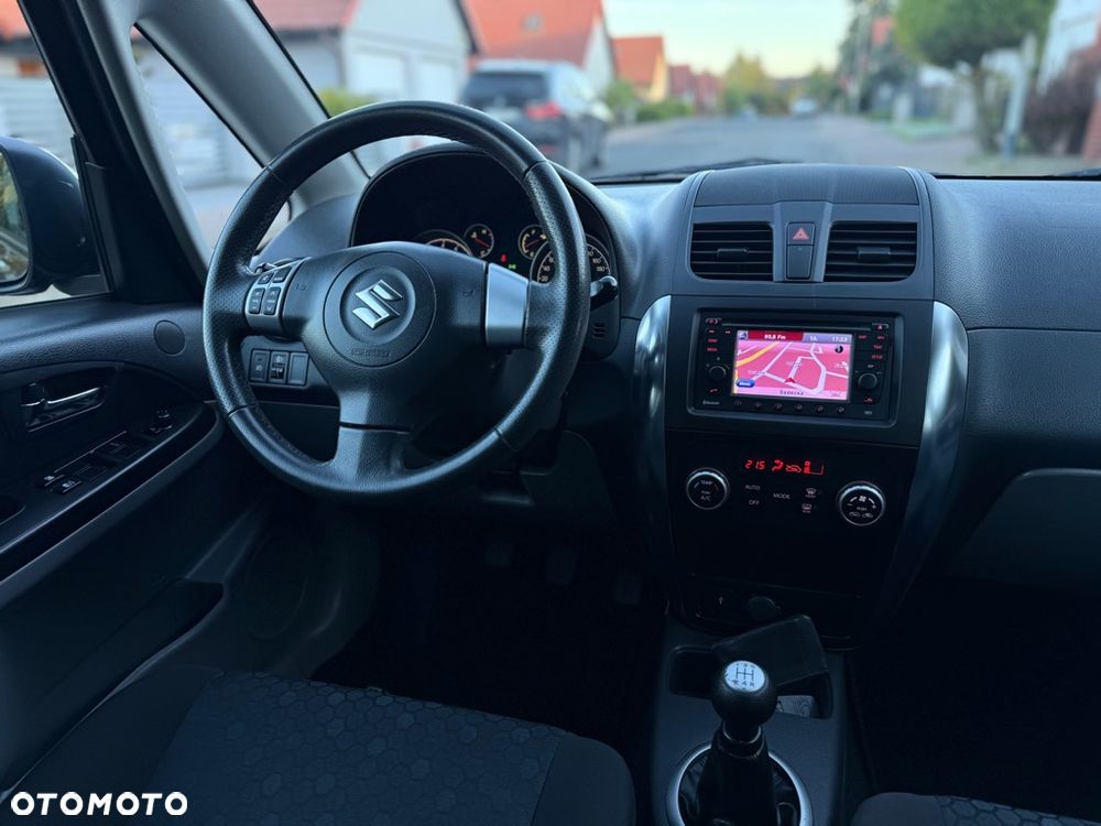 Suzuki SX4 1.6 VVT 4x4 Style - 19