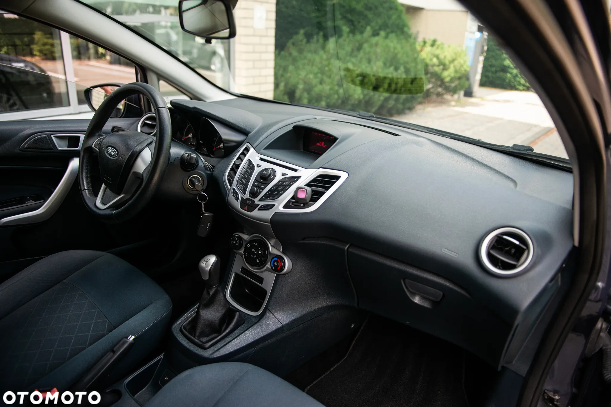 Ford Fiesta 1.25 Celebration - 26