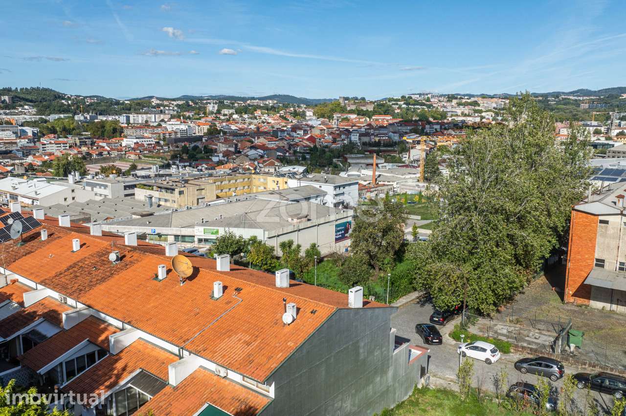 Moradia T3 na Quinta de Santo André, Creixomil – Guimarães - Grande imagem: 5/36