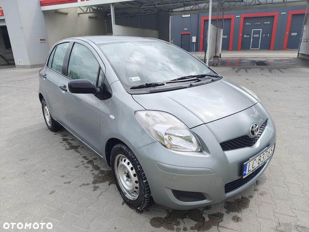 Toyota Yaris 1.33 Luna - 2