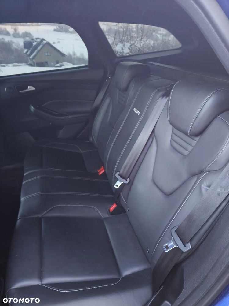 Ford Focus 2.0 EcoBoost ST - 11