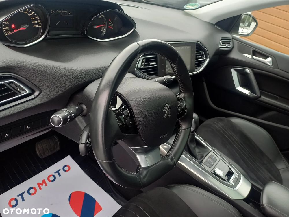 Peugeot 308 BlueHDi 150 EAT6 Stop & Start Allure - 23