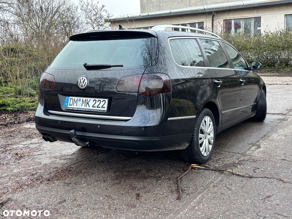 Volkswagen Passat 2.0 TDI DPF BlueMotion Technology Highline - 34