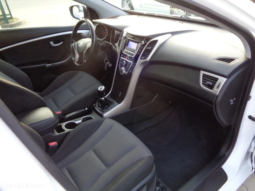 Hyundai i30 - 16