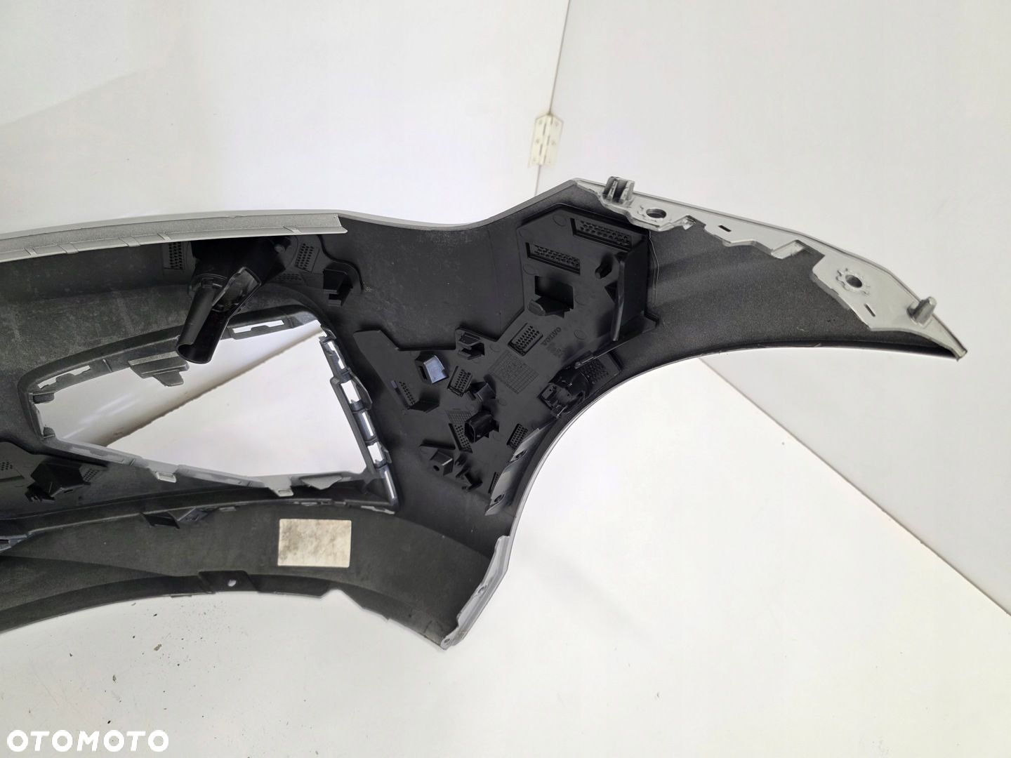 ZDERZAK PRZÓD VOLVO S60 III V60 II R-DESIGN  KRATKA 31690530 6PDC 18 - - 10