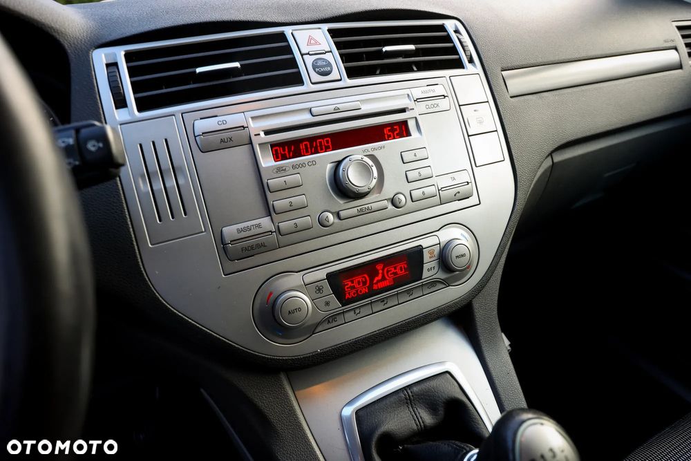 Ford Kuga 2.0 TDCi 2x4 Trend - 23