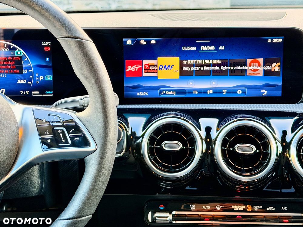 Mercedes-Benz Klasa A 180 7G-DCT Style - 19