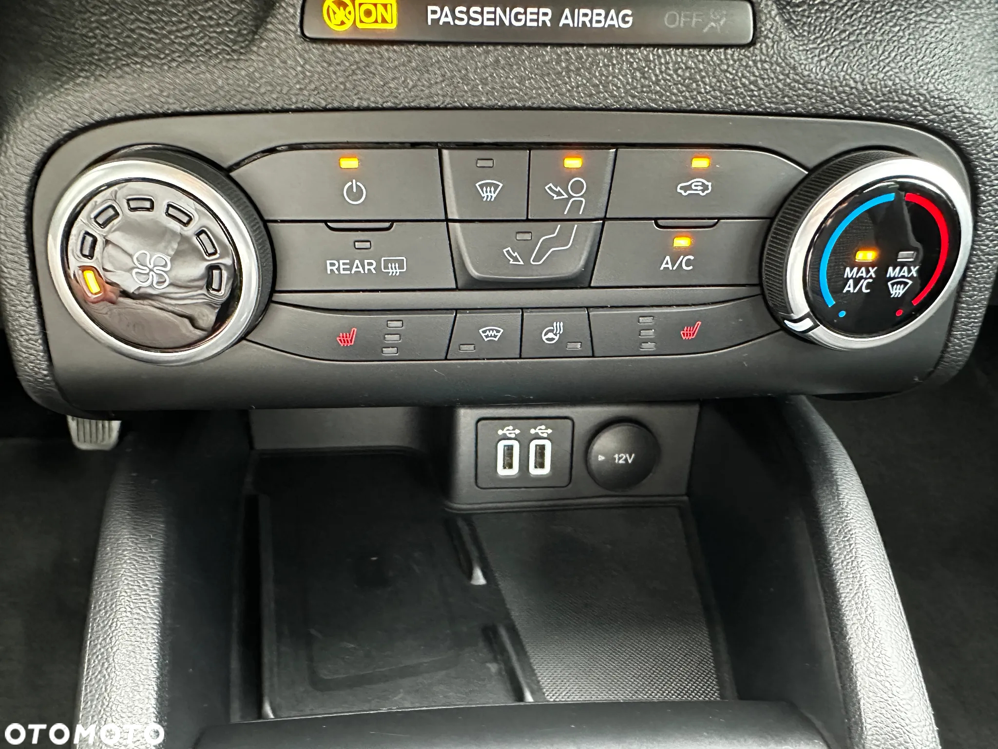Ford Focus 1.0 EcoBoost Connected - 19