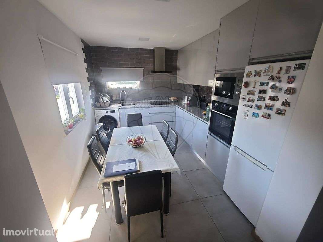 Moradia T4 para venda - Grande imagem: 3/10