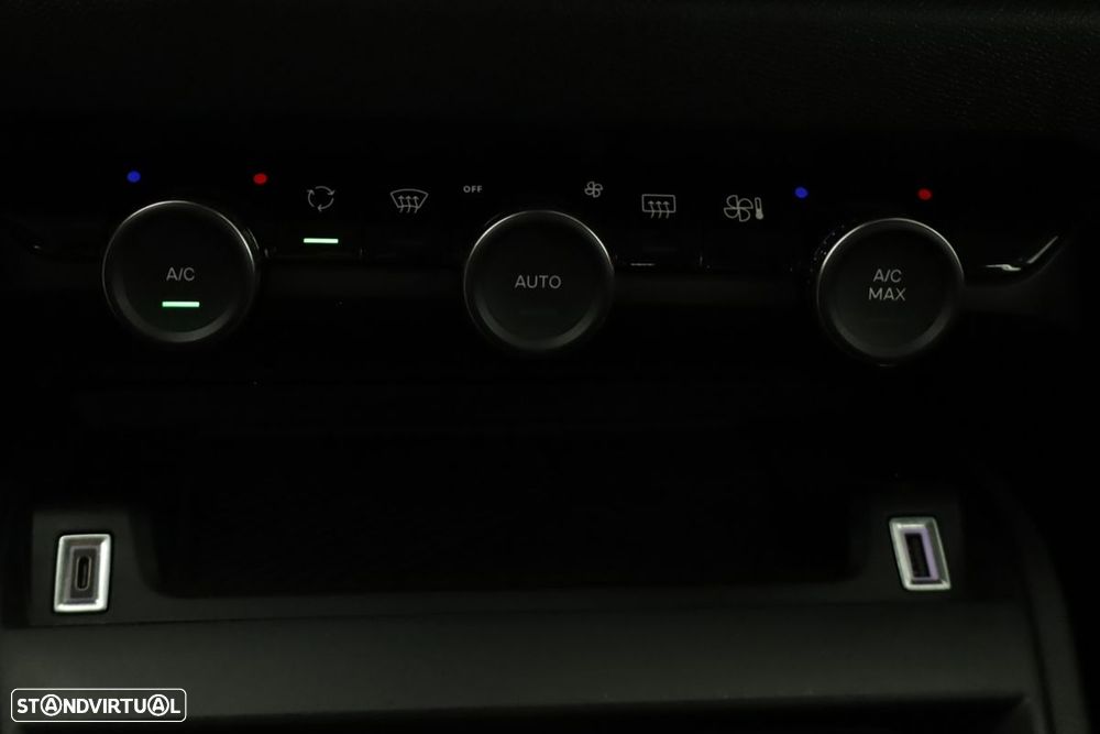 Citroën C4 1.2 PureTech Plus - 12