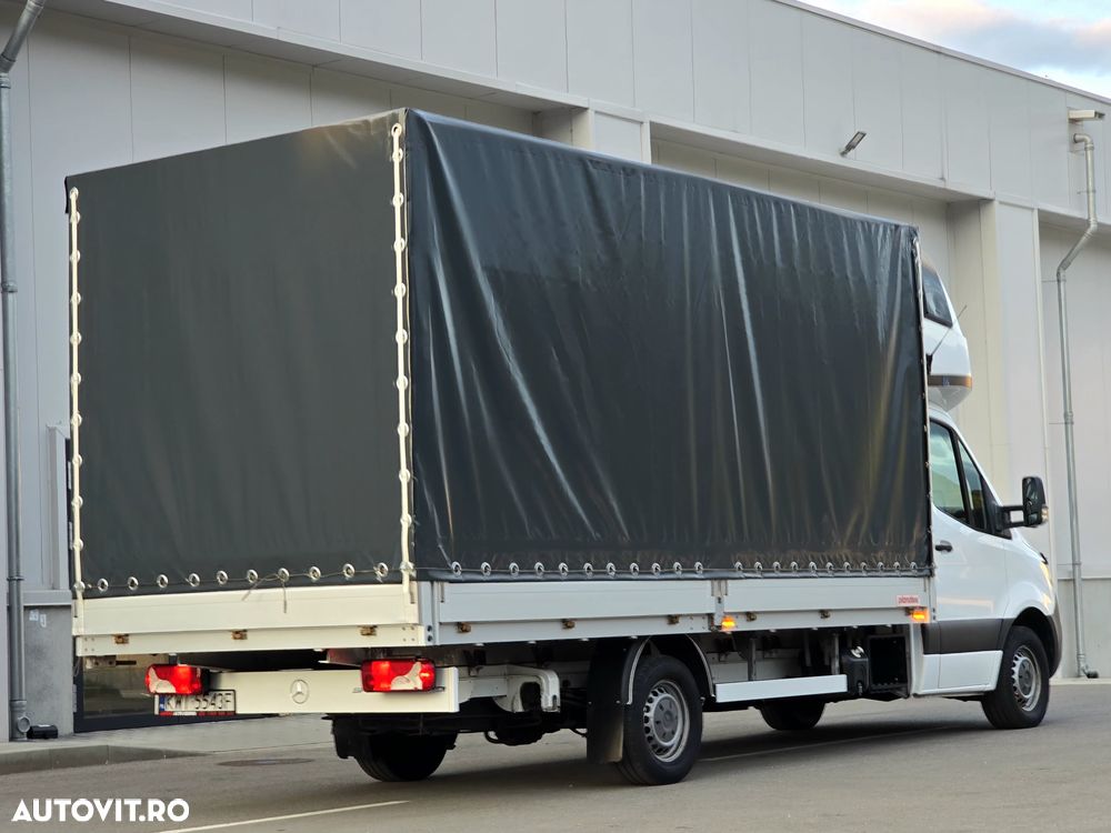 Mercedes-Benz Sprinter - 4
