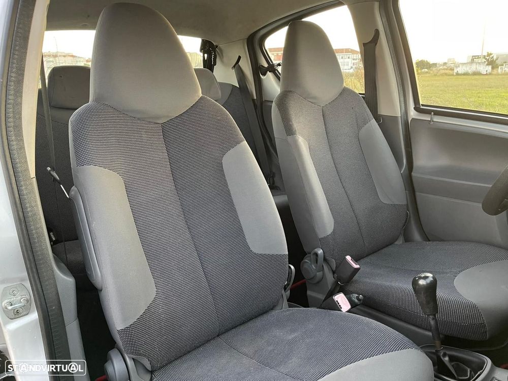 Peugeot 107 1.0 Urban - 14