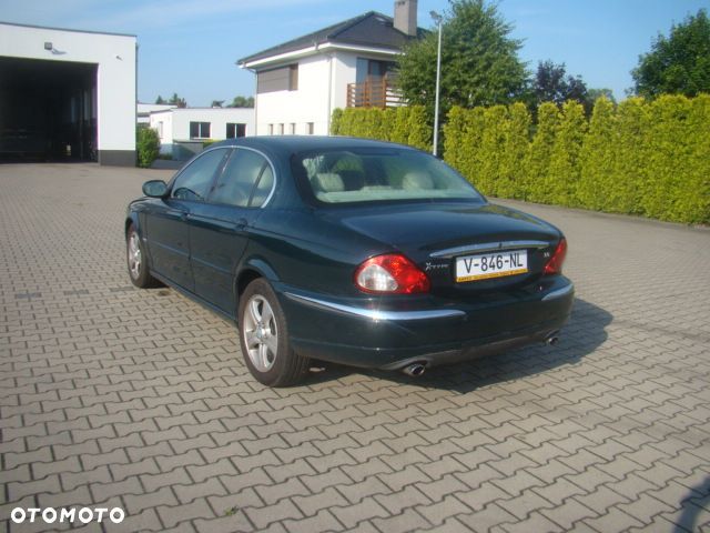 Jaguar X-Type - 8