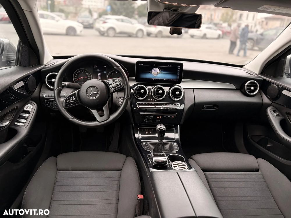 Mercedes-Benz C - 11