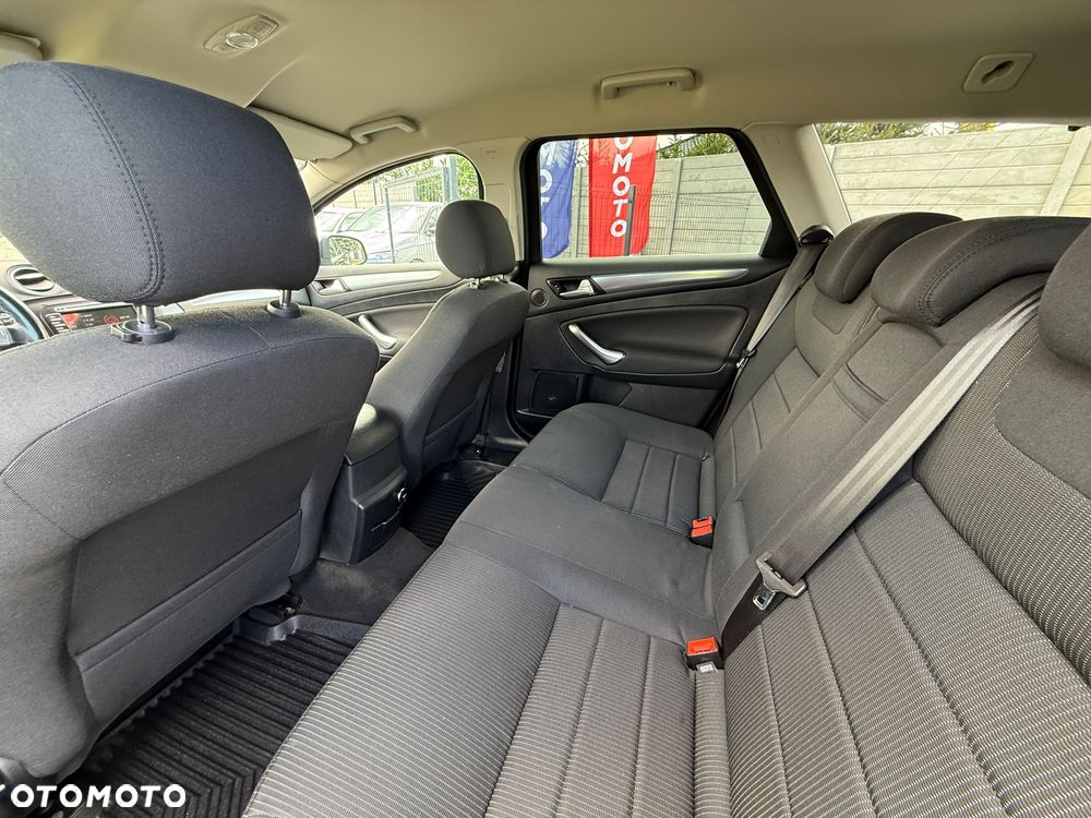 Ford Mondeo 2.0 TDCi Titanium - 12