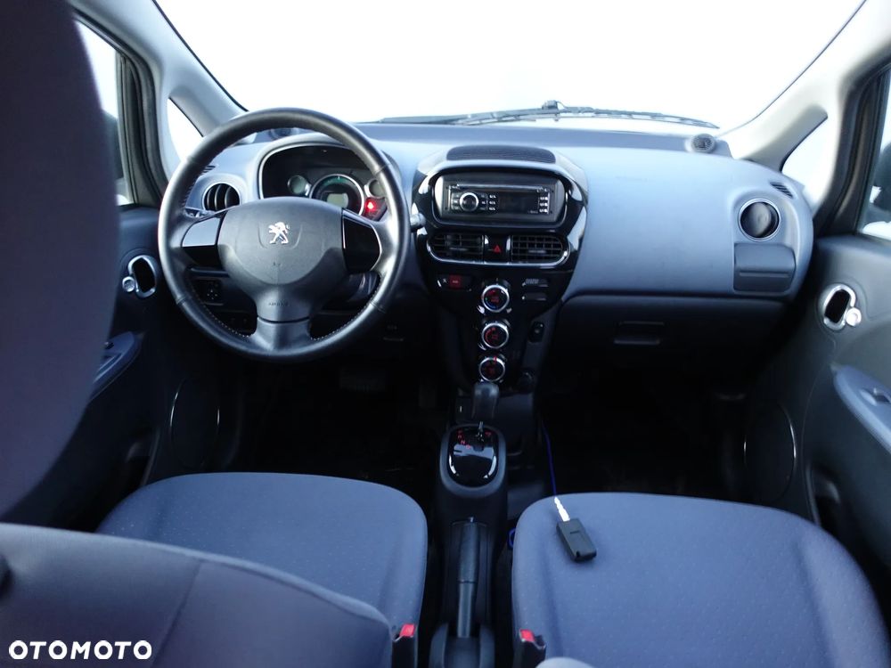 Peugeot iOn - 5
