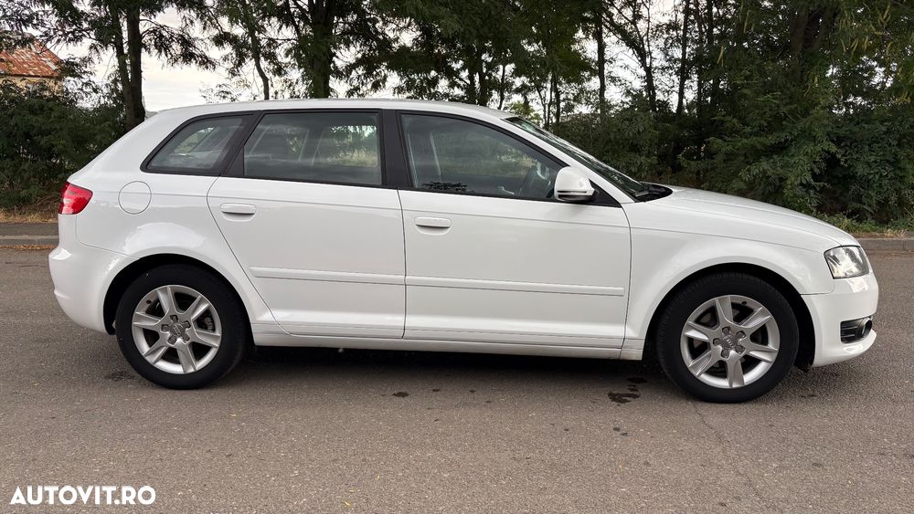 Audi A3 2.0 TDI Ambiente - 5