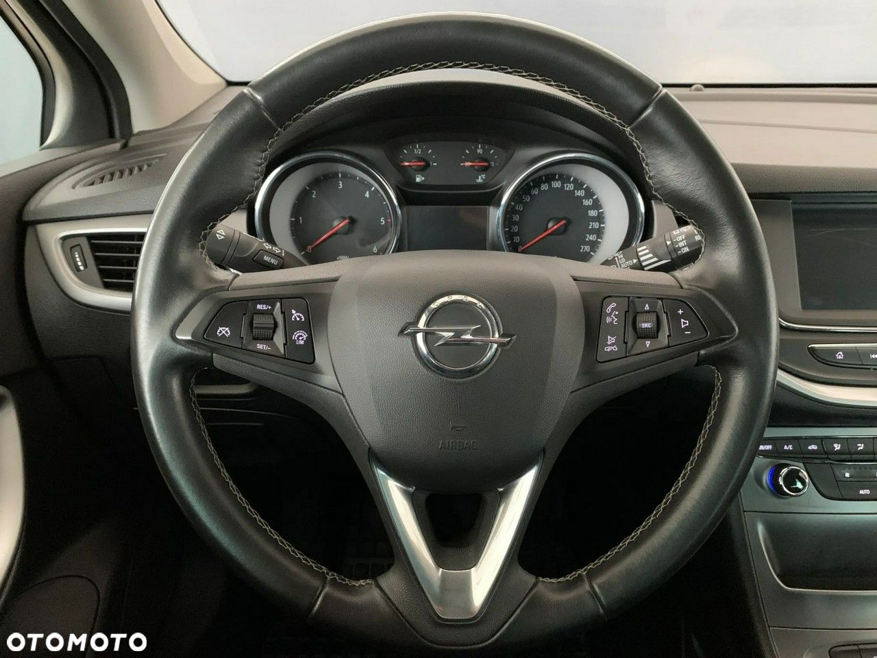 Opel Astra V 1.6 CDTI Dynamic S&S - 10