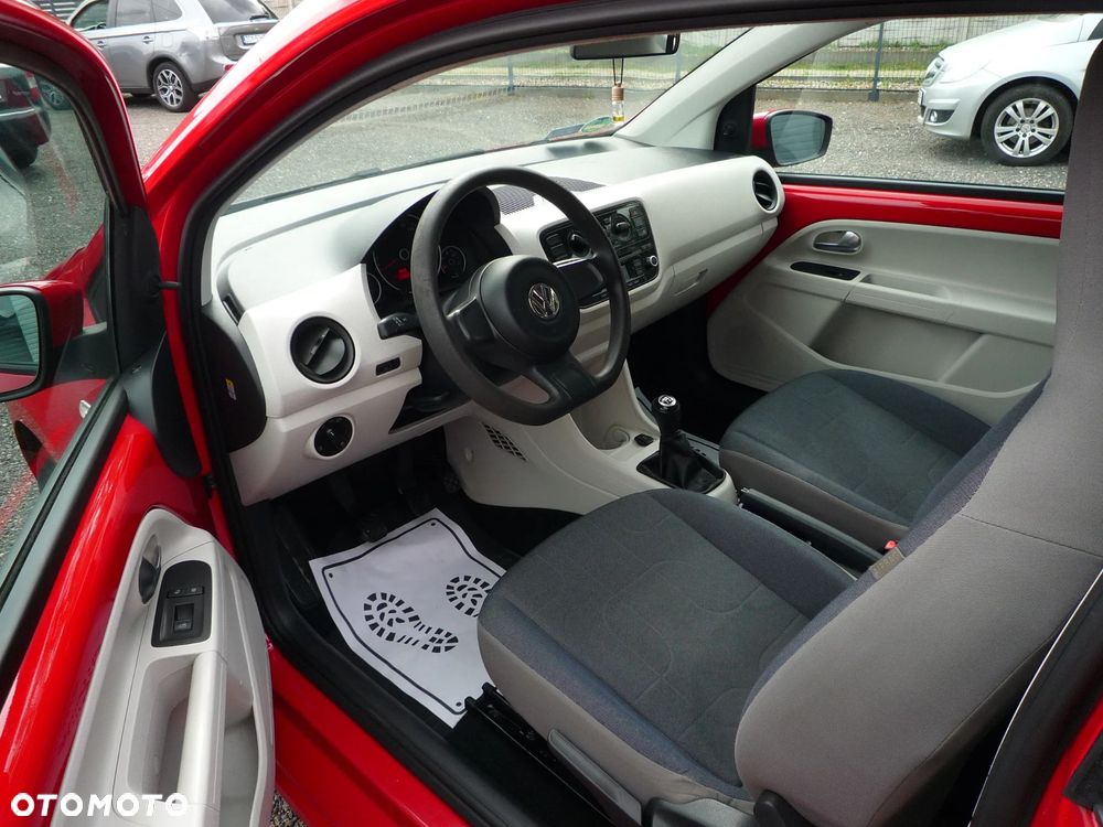 Volkswagen up! 1.0 move - 12