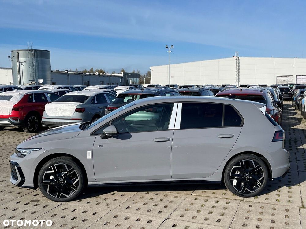 Volkswagen Golf 1.5 eTSI mHEV R-Line Plus DSG - 3