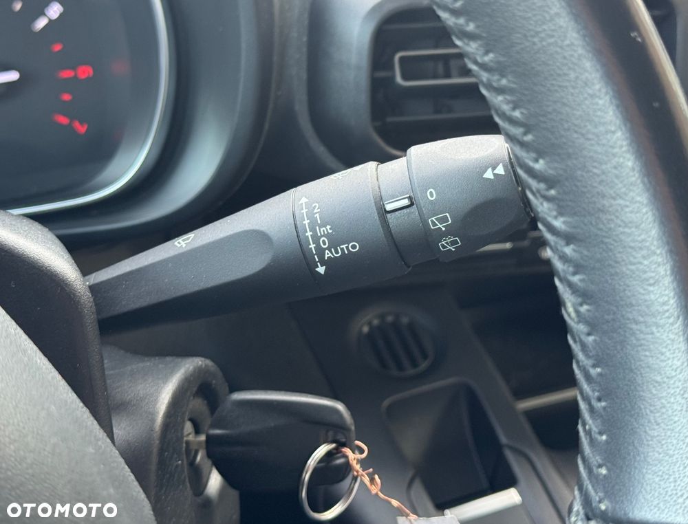 Citroën Berlingo M BlueHDi 130 SHINE - 24