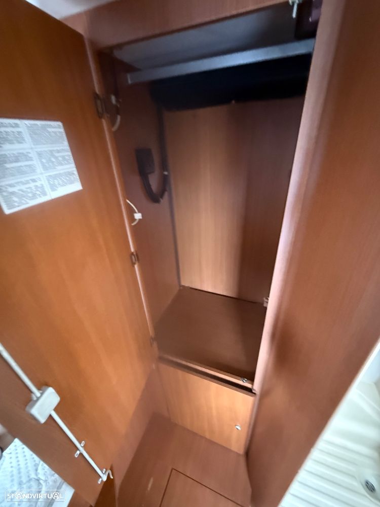 Chausson Welcome Welcome 88 cama transversal em suite - 21