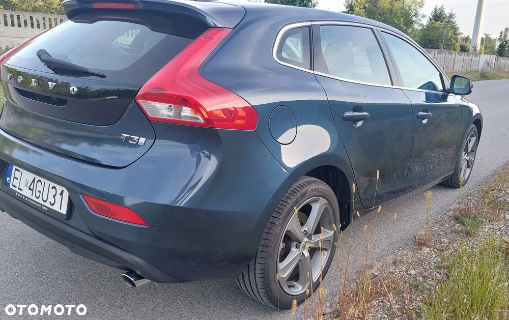 Volvo V40 T3 Drive-E Inscription - 4
