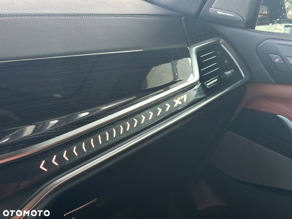 BMW X7 xDrive40d mHEV sport - 27