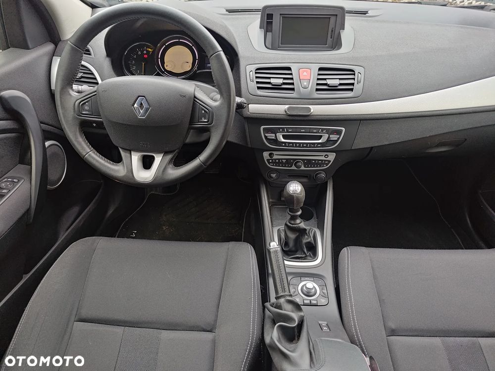 Renault Megane TCe 130 Bose Edition - 10