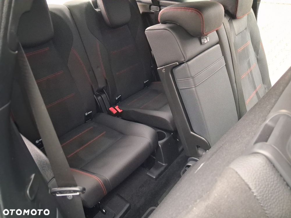 Mercedes-Benz GLB 200 d 4-Matic AMG Line 8G-DCT - 30