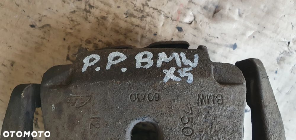 Zacisk hamulcowy prawy przód przedni prawy BMW X5 E70 3.0D - 8