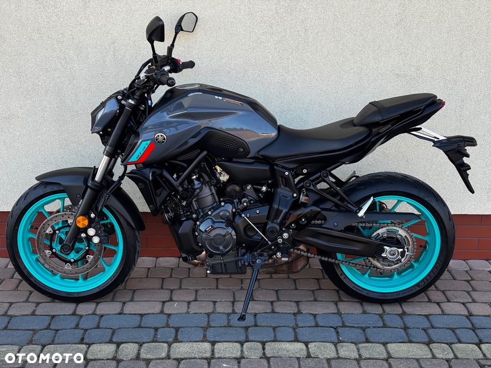 Yamaha YZF - 5