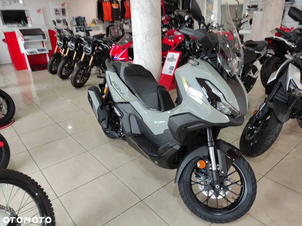 Honda ADV350 - 1