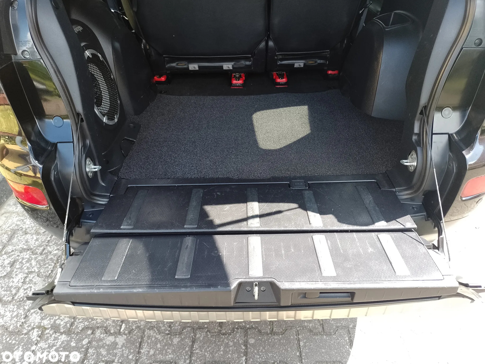 Mitsubishi Outlander 2.2 DID Intense + - 28