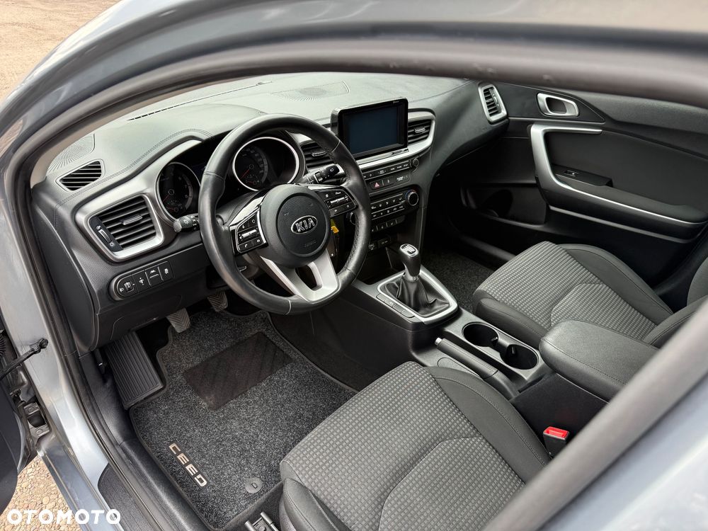 Kia Ceed 1.4 T-GDI L Business Line Plus - 15