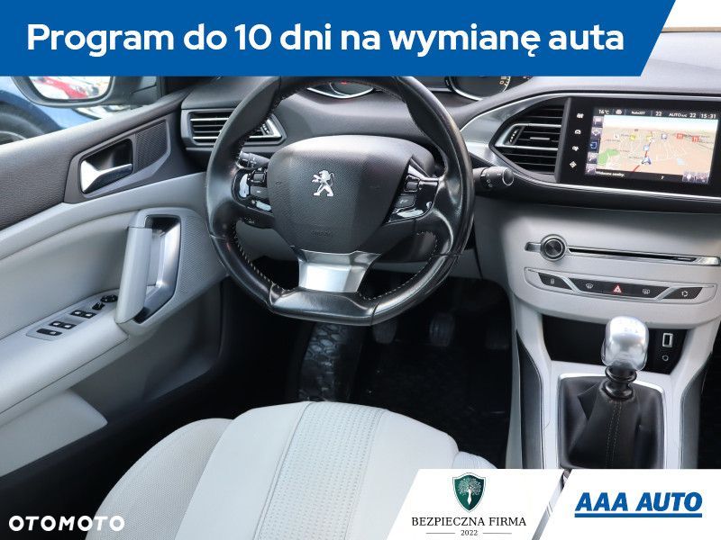Peugeot 308 - 8