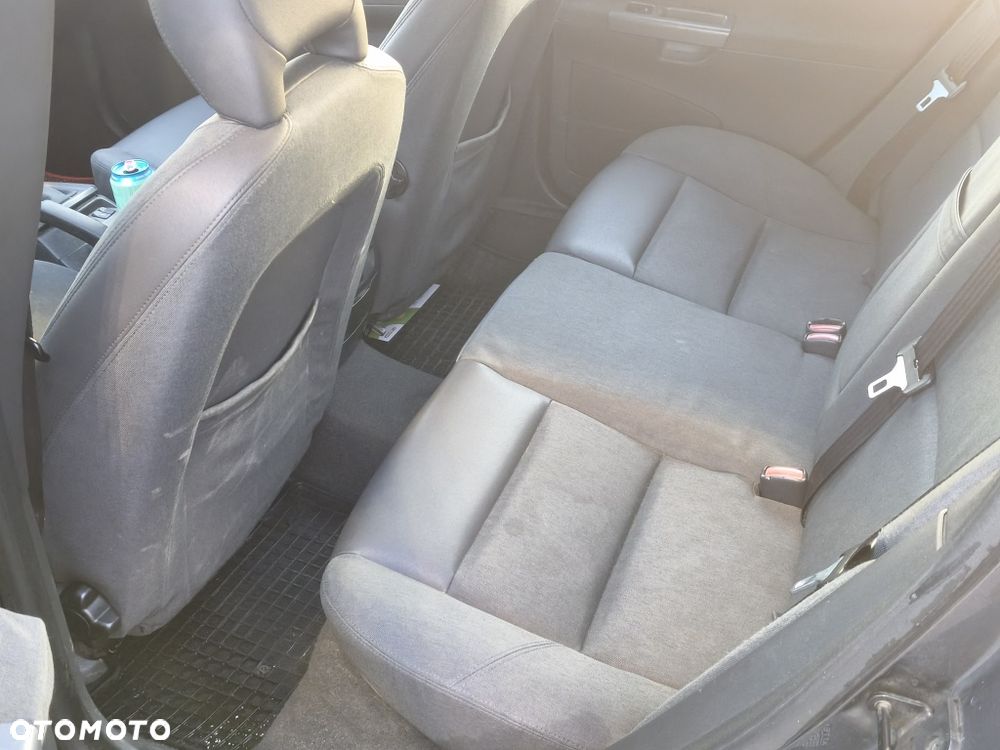 Volvo V50 - 7
