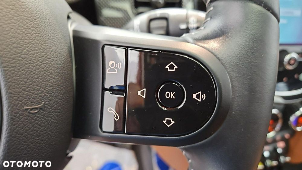 MINI Cooper SE Classic Trim - 15