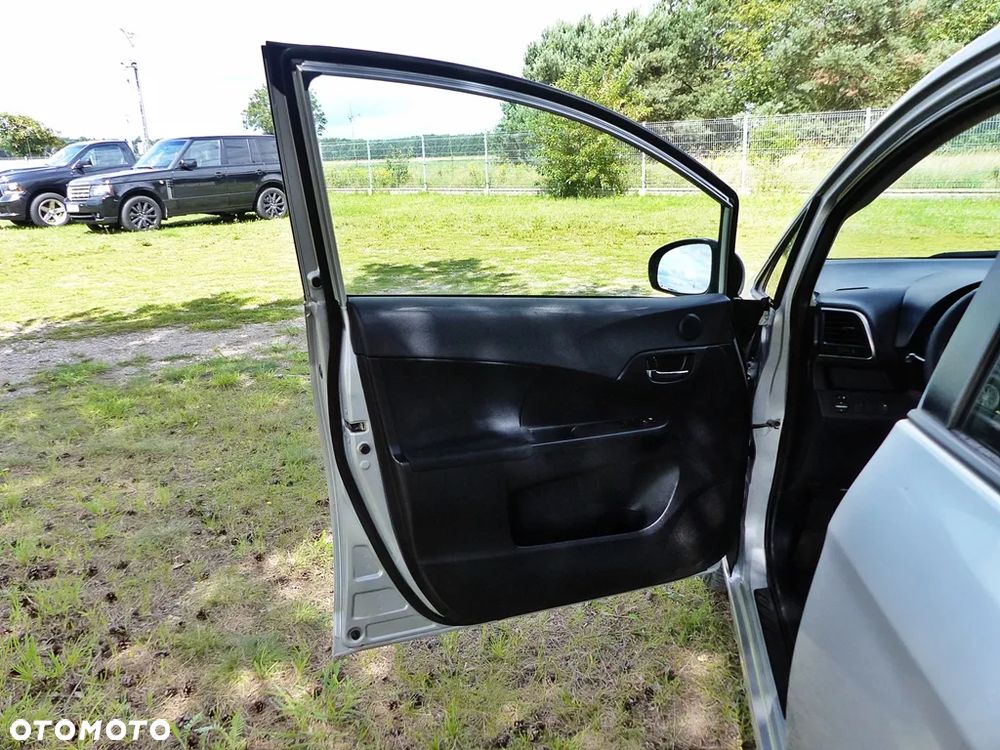 Toyota Verso S 1.33 VVT-i Life - 19