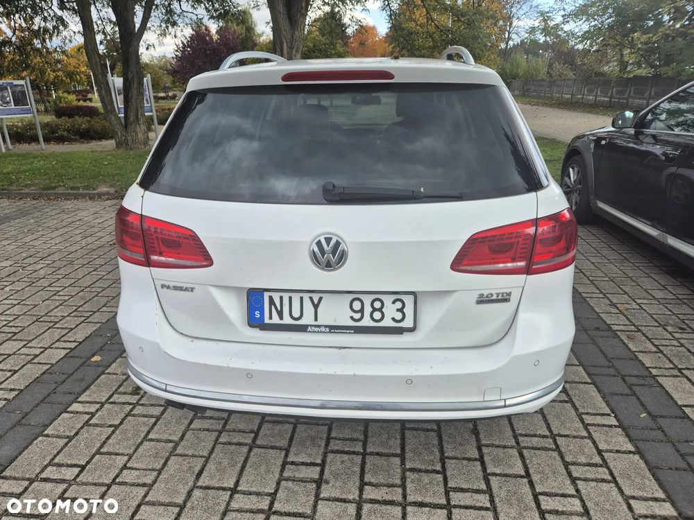 Volkswagen Passat Variant 2.0 Blue TDI SCR Highline - 4