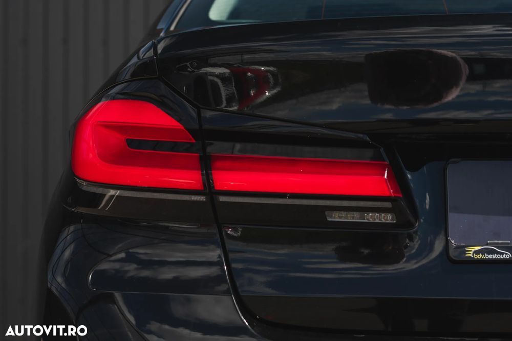 BMW Seria 5 530d xDrive Aut. - 12